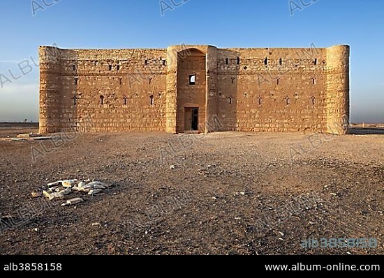 Desert castle Qasr Kharana or Qasr al-Harrana or Qasr al-Kharanah, Kharaneh or Hraneh, Jordan, Asia.