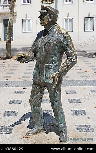 Bronze statue of a lottery vendor, Largo Trindade Coelho, Lisboa, Lisbon, Portugal, Europe.
