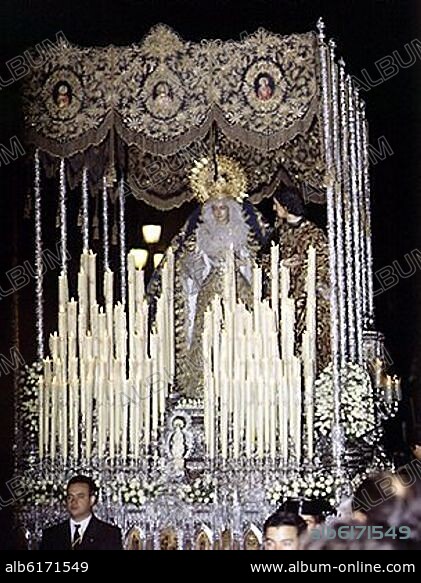 COFRADIA DE LA PASION(1531)PASO DE LA VIRGEN DE LA MERCED CON S JUAN.
