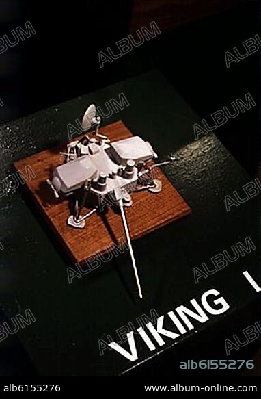 MAQUETA DEL SATELITE  VIKING I.