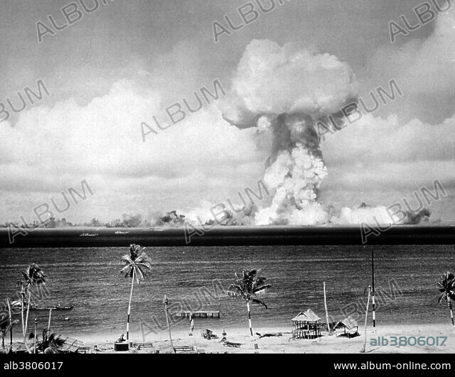 洋書 Ephemeral Vistas:The Expositions,1851~ 洋書 Ephemeral Vistas:The Expositions,1851~ Paul Greenhalgh