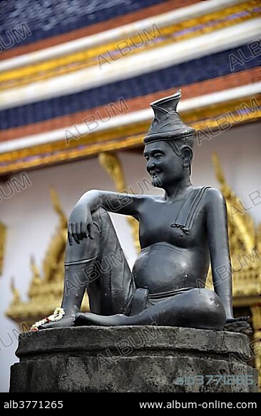 Statue of the hermit and herbal healer Cheewaka Komarapach, Grand Palace, Wat Phra Kaeo Temple, Bangkok, Thailand, Asia.