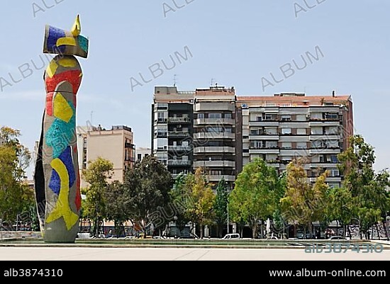 "Dona i Ocell", Woman and Bird, statue by Joan Miró, Parc de Joan Miró, Barcelona, Catalonia, Spain, Europe.