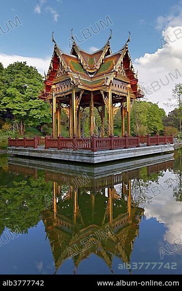 Sala Thai, Thai Pavilion, Westpark, Munich, Upper Bavaria, Bavaria, Germany, Europe.
