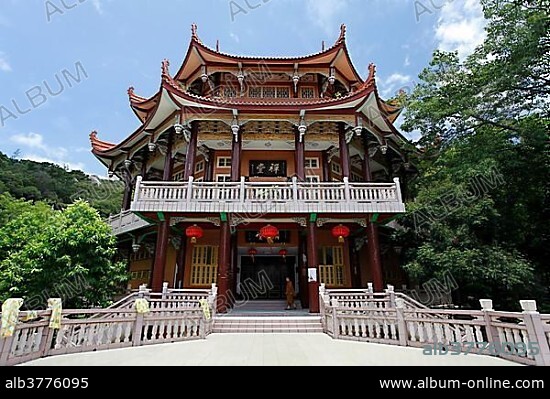 Nanputuo temple, Xiamen, also known as Amoy, Fujian province, China, Asia.