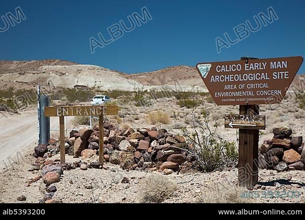 The Calico Early Man Archeological Site, items resembling stone tools recovered from the site date to 200, 000 years ago; scientists do not agree on whether they were made by early man or by natural geological processes, Barstow, California, USA, North America.