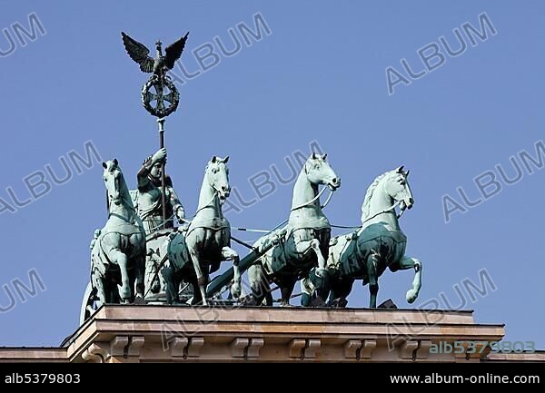 Quadriga at the Brandenburger Tor Brandenburg Gate, Berlin, Germany, Europe.