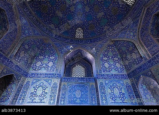 Inside Masjed-e Shah or Shah Mosque, Naqsh-e Jahan or Imam Square, Esfahan, Iran, Asia.