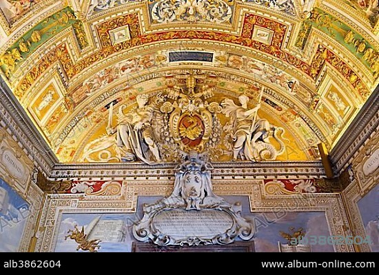 Coat of warms of Pope Urban VIII and stucco ceiling in the Galleria delle Carte Geografiche, Vatican Museums, Vatican, Rome, Lazio, Italy, Europe.