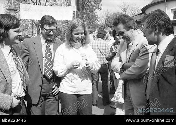The 6th Federal Congress of the DKP-affiliated Socialist Workers' Youth Germany (SDAJ) on 5 May 1979 in Hamburg. Egon Krenz with FDJ delegation, Germany, Europe.