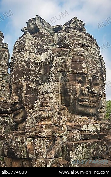 Face Tower, Stone Faces, Bodhisattva Lokeshvara, Avalokiteshvara, Temple Ruins, Bayon Temple, Angkor Thom Complex, Angkor Archaeological Park, Siem Reap Province, Cambodia, Asia.