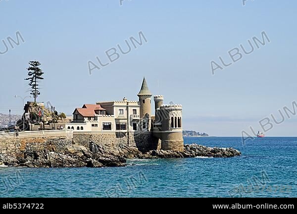 Castillo Wulff, Wulff Castle, museum, coast, Pacific Ocean, Vina del Mar, Chile, South America.