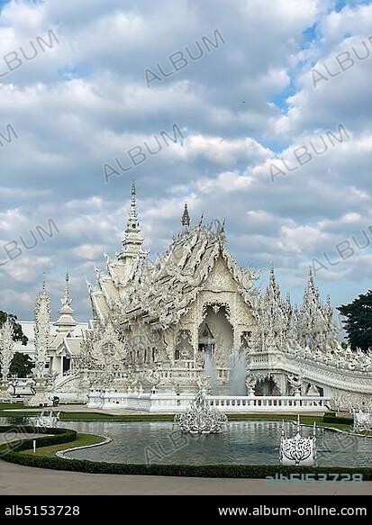 Wat Rong Khun, White Temple, Artist Chalermchai Kositpipat, Chiang Rai, Thailand, Asia.