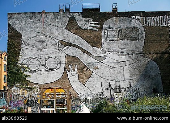 Street art, Berlin-Kreuzberg, Berlin, Germany, Europe.