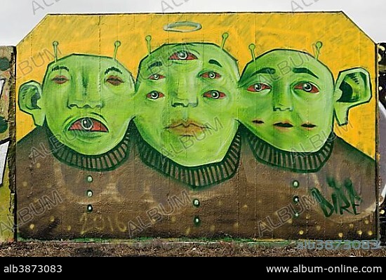 Aliens, graffiti, house wall, Reykjavík, Iceland, Europe.
