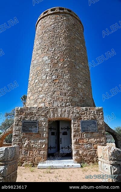 Der historische Franke-Turm in Omaruru; Namibia; ein nationales Denkmal; Africa.