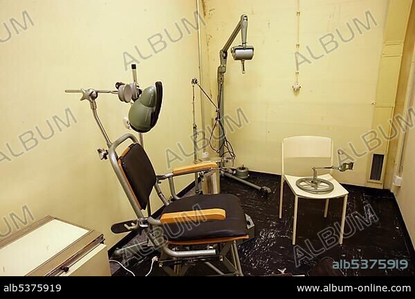 Dental surgery, dentist's office in the museum of the former Marienthal government bunker near Ahrweiler, Rhineland-Palatinate, Germany, Europe.