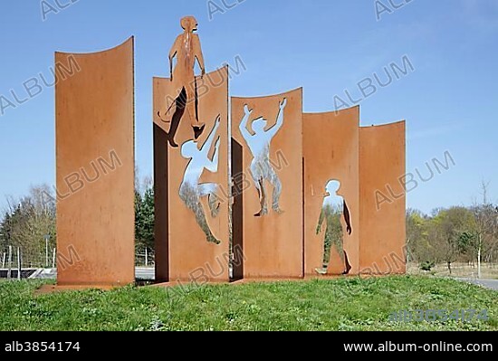 Sculpture memorial for the opening of the Berlin Wall, by Kerstin Becker, on the Berlin Wall Trail between Lichtenrade and Mahlow, Berlin, Germany, Europe.