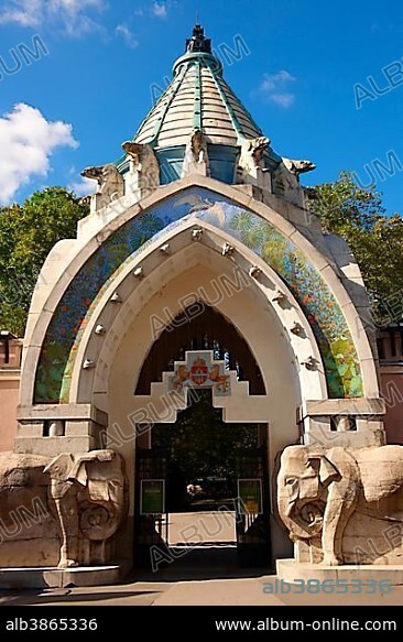 Budapest Zoo and Botanical Garden, art nouveau entrance, Budapest, Hungary, Europe.
