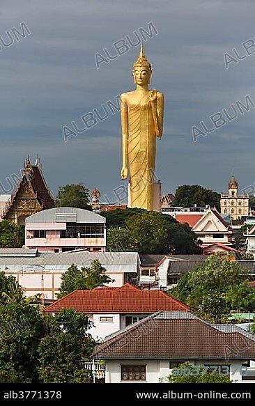 60m high gilded Buddha statue Luang Phaw Dto in Wat Burapha Phiram, Wat Burapapiram, City Panorama, Roi Et, Isan, Thailand, Asia.