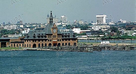 ISLA DE ELLIS -CENTRO DE CUARENTENA DE INMIGRANTES.