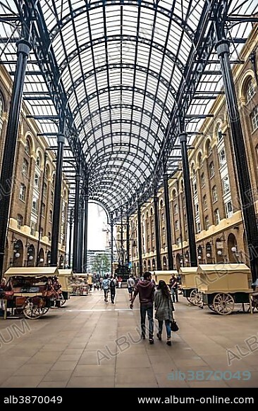 Hays Galleria, shopping mall, London, England, Great Britain.