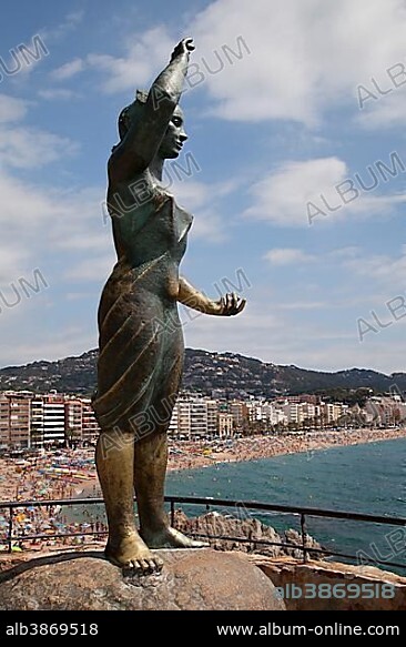 Sculpture "Monument a la Dona Marinera", Lloret de Mar, Costa Brava, Catalonia, Spain, Europe, PublicGround, Europe.