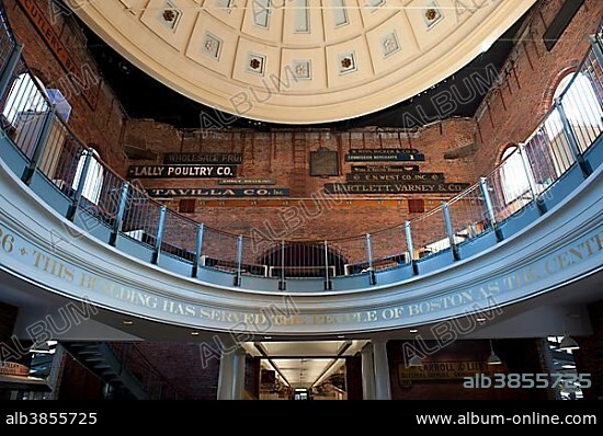 Historic building, interior, dome inside Quincy Market, Freedom Trail, Boston, Massachusetts, New England, USA, North America, America, North America.