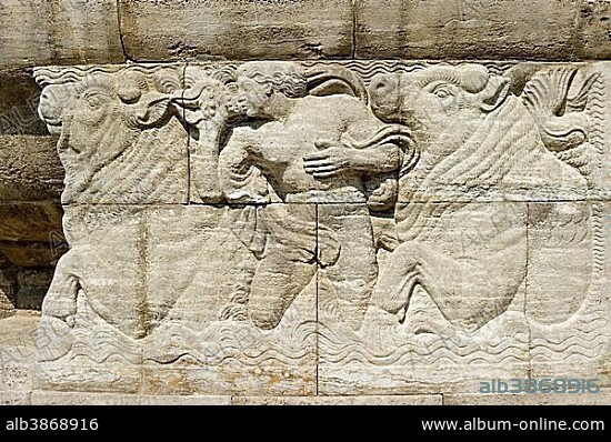 Relief by Heinrich Jobst at the "Großer Sprudel" fountain, Sprudelhof courtyard, spa resort in Art Nouveau style, Bad Nauheim, Hesse, Germany, Europe.