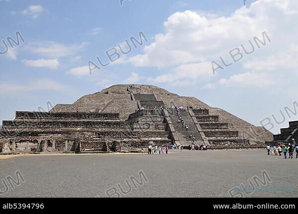 Pyramid of the Moon, Plaza de la Luna, Teotihuacan, Mexico, North America, Central America.