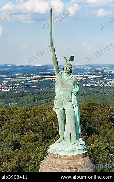 Hermann Monument, Detmold, Teutoburg Forest, North Rhine-Westphalia, Germany, Europe.