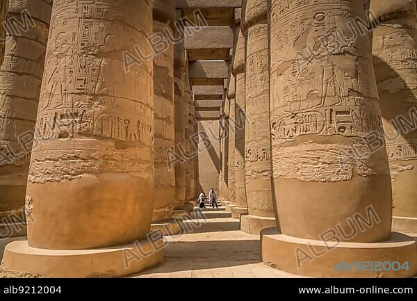Columns, large hypostyle hall, Temple of Amun-Re, Karnak Temple, Karnak, Egypt, Africa.