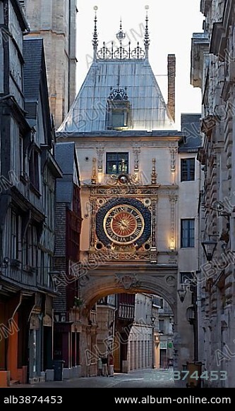 Big clock tower or Gros Horloge with Renaissance archway, Rouen, Seine-Maritime, Upper Normandy, France, Europe.
