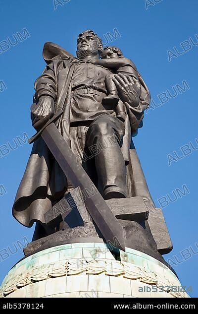 Soviet Memorial, Treptower Park, Berlin, Germany, Europe.