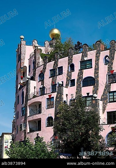 Green citadel, building by Friedensreich Hundertwasser, Magdeburg, Saxony-Anhalt, Germany, Europe.