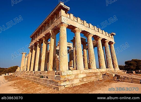 The Greek Doric Temple of Aphaia, 500 BC, Aegina, Saronic Gulf Islands, Greece, Europe.