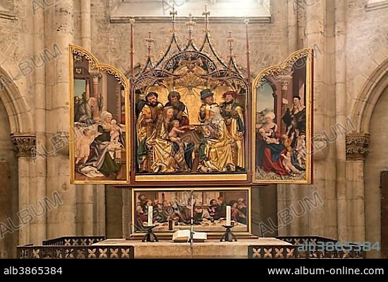 Interior, high altar by Martin Schaffner, Ulm Minster, Ulm, Baden-Württemberg, Germany, Europe.