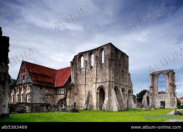 Walkenried Monastery, Cistercian Abbey, medieval monastery complex, Column Trail, Hole Plate Trail, Green Belt, Border Trail, Walkenried, Harz Mountains, Göttingen County, Lower Saxony, Germany, Europe.