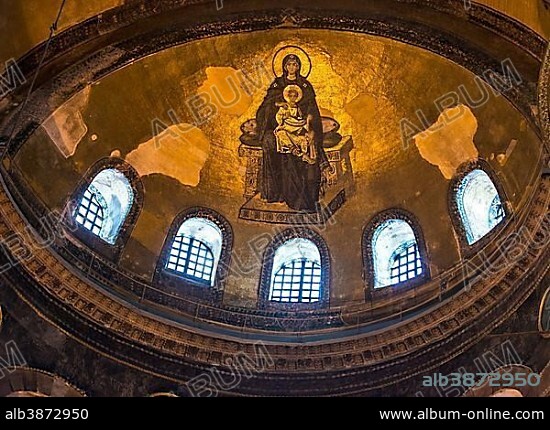 Mosaic of the Virgin Mary and Jesus, Main Room, Hagia Sophia, Ayasofya, Interior view, UNESCO World Heritage Site, European part, Istanbul, Turkey, Asia.