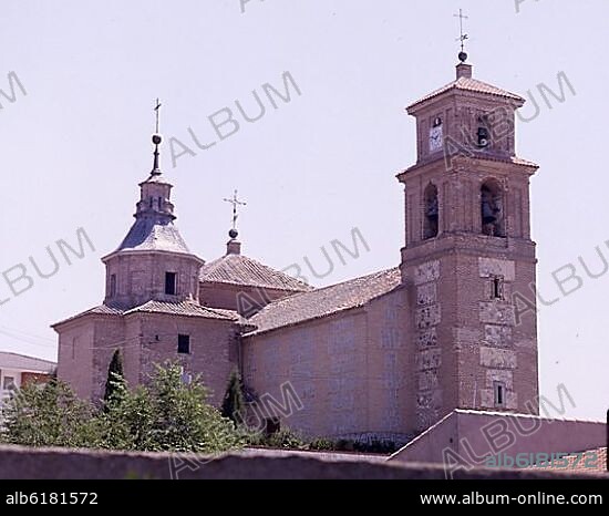 IGLESIA DE SAN JUAN BAUTISTA - S XVI - EXTERIOR MUDEJAR - INTERIOR ESTILO RENACENTISTA.