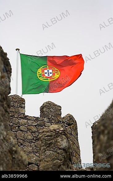 The Portuguese flag on the wall of the Moorish Castle, Castle of the Moors, Castelo dos Mouros, Sintra Cascais Natural Park, Grande Lisboa, Lisbon Region, Portugal, Europe.