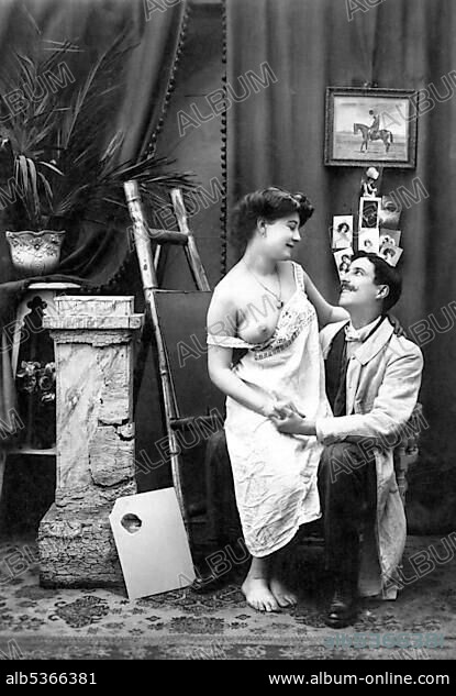 Historic photo, Das Aktmodell, "The Nude Model", ca. 1915.