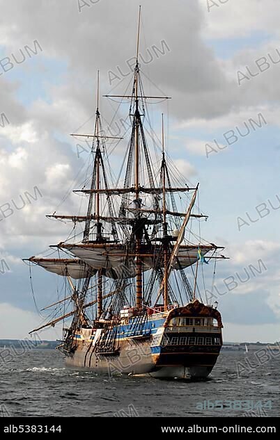 Full scale replica East Indiaman "Goetheborg" in Baltic Sea.