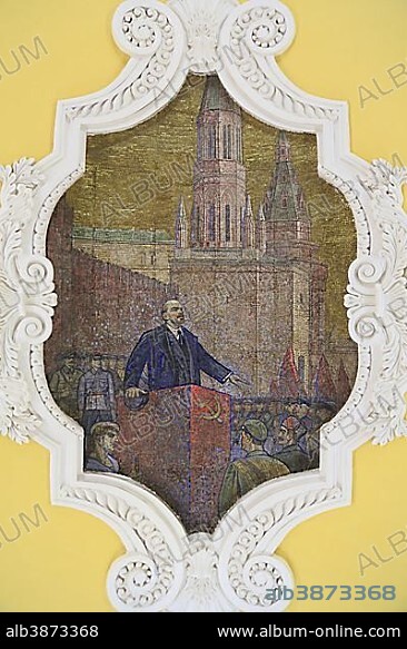 Lenin ceiling mosaic, Komsomolskaya metro station, Moskau, Moscow Oblast, Russia, Europe.