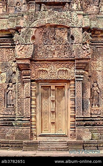 Banteay Srei, Angkor Wat complex, Siem Reap, Cambodia, Southeast Asia, Asia.