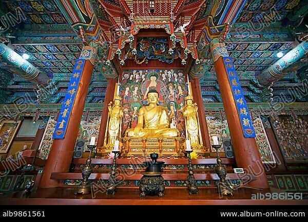 Buddha figure in the prayer hall, Baekyangsa or Baegyangsa Temple in Naejangsan National Park, main temple of the Jogye Order of Korean Buddhism, Bukha-myeon, Jangseong, South Jeolla Province, South Korea, Asia.