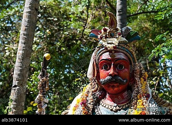 Portrait, statue of the god Madurai Veeran, Mandavi, Tamil Nadu, India, Asia.