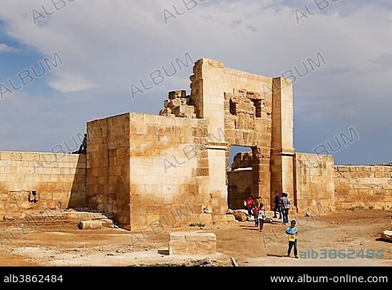 Aleppo-Gate or Halep Kapi, city gate in the old city wall, Harran, Sanliurfa Province, Urfa Province, Southeastern Anatolia Region, Anatolia, Turkey, Asia.