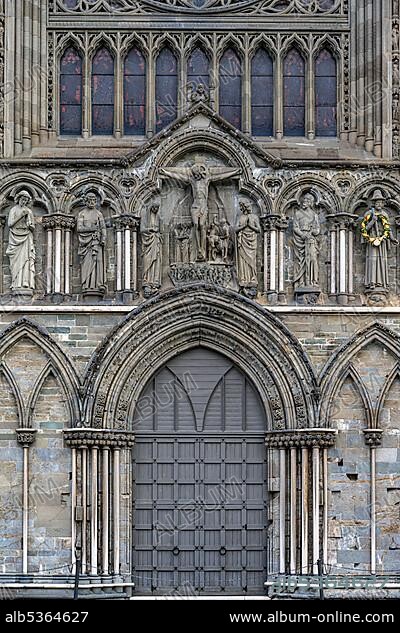 Entrance portal with holy figures, Nidaros Cathedral, Trondheim, Trøndelag, Norway, Europe.