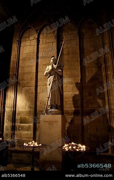 Joan of Arc statue, Notre Dame Cathedral, Paris, France, Europe.